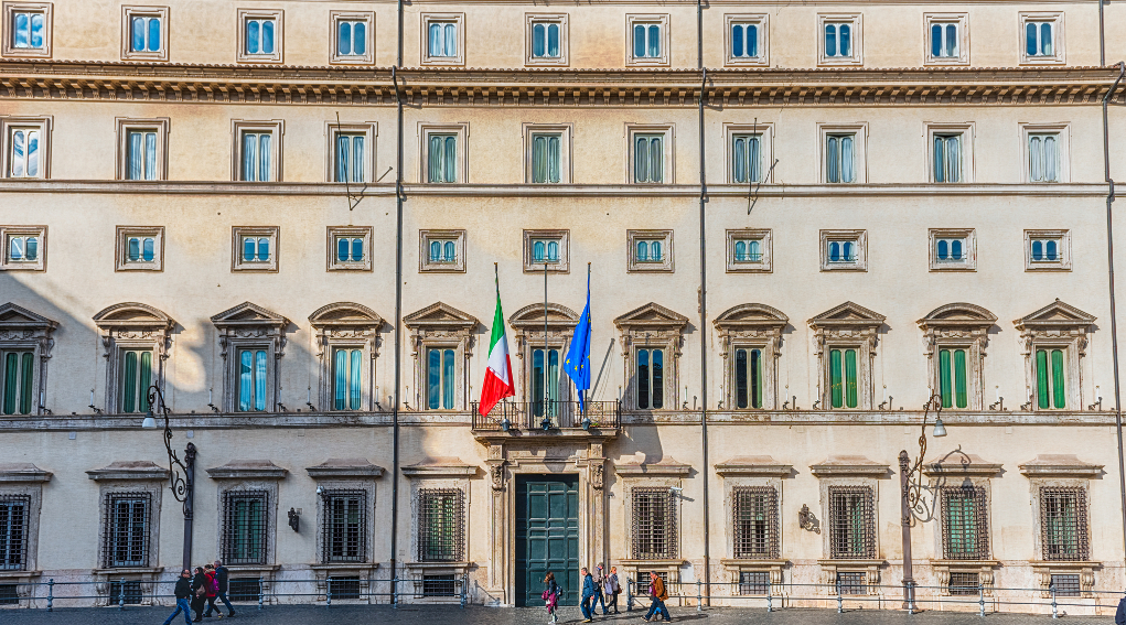 Governo impugna la legge sulla caccia in Lombardia Governo impugna la legge sulla caccia in Lombardia: facciata di palazzo chigi