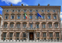 Sospensione della caccia in Lombardia, interrogazione in Senato Sospensione della caccia in Lombardia, interrogazione in Senato: facciata di palazzo Madama