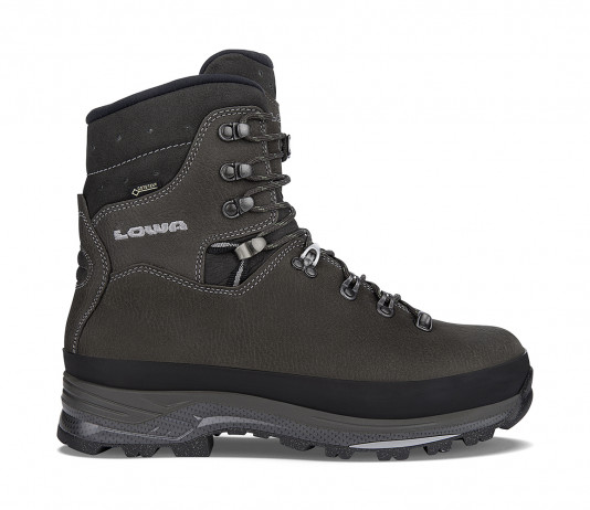 Lowa Tibet Superwarm Gtx, lo scarpone per i mesi invernali Lowa Tibet Superwarm Gtx