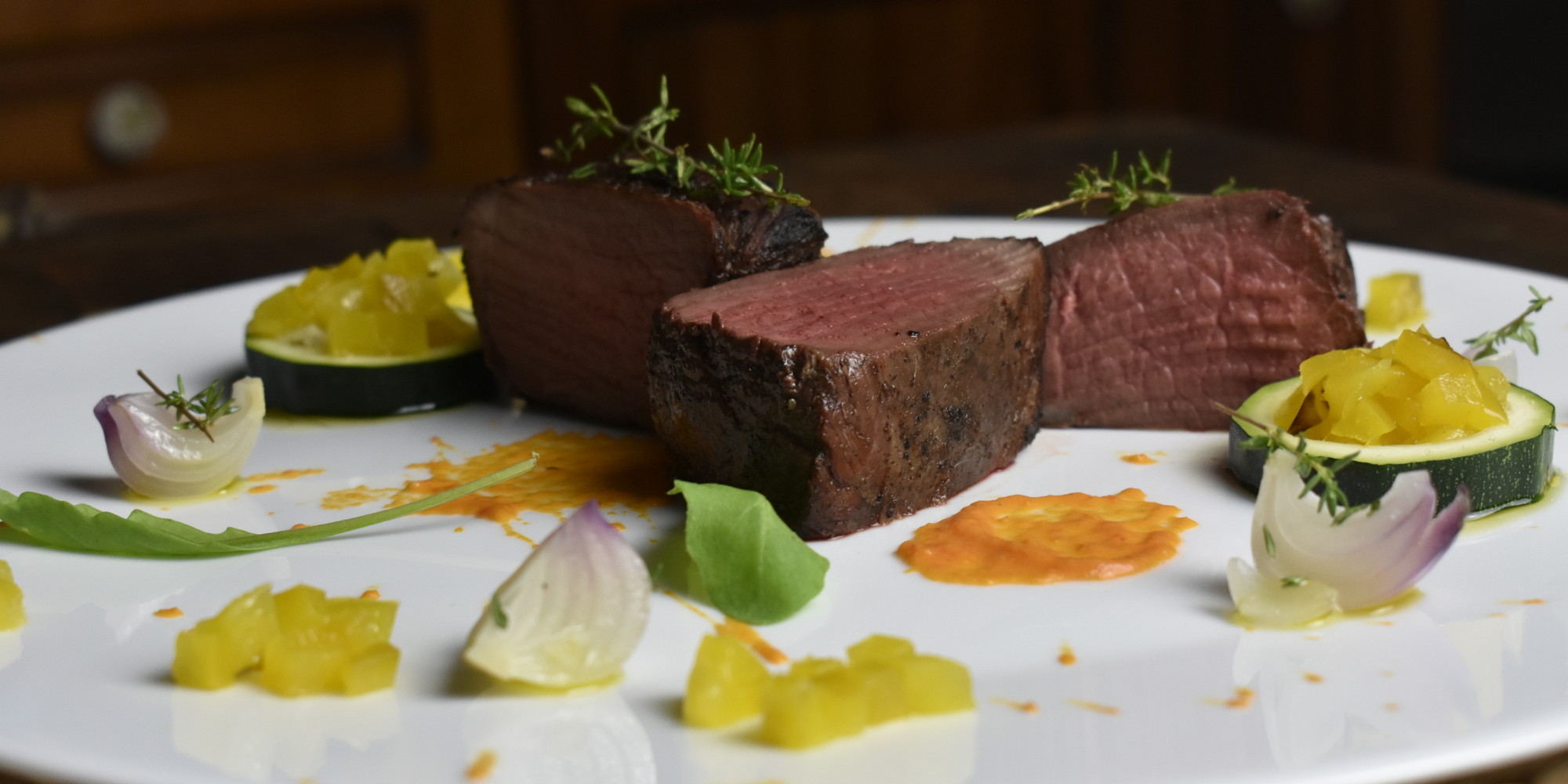 Daino alla brace con profumi dell’orto la ricetta Daino alla brace con profumi dell’orto la ricetta