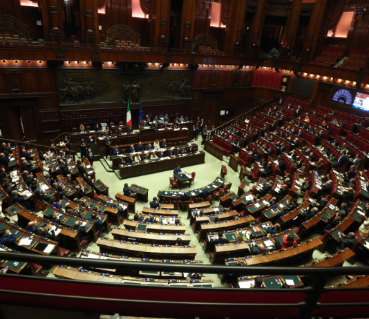 Fino a fine luglio niente voto degli emendamenti al ddl caccia Fino a fine luglio niente voto degli emendamenti al ddl caccia - Camera dei deputati
