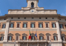 Questa settimana niente ddl caccia per la commissione Agricoltura Questa settimana niente ddl caccia per la commissione Agricoltura - Palazzo Montecitorio, sede della Camera dei deputati